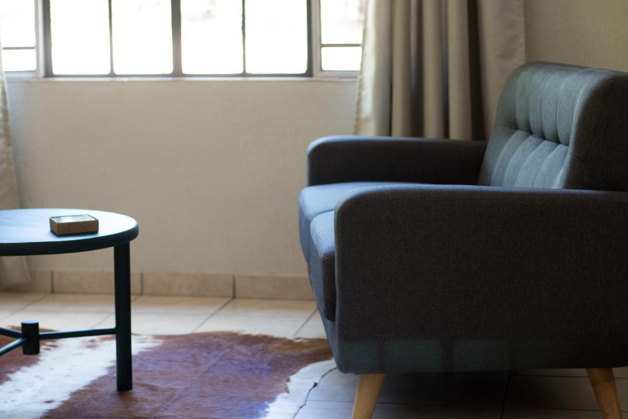 Hello Kruger Hideaway Cottage & Skilpad Studio Марлот-Парк Экстерьер фото
