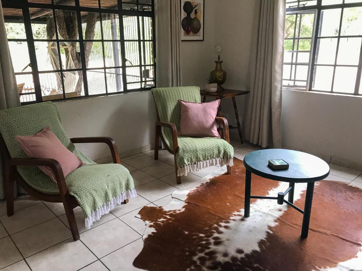 Hello Kruger Hideaway Cottage & Skilpad Studio Марлот-Парк Экстерьер фото